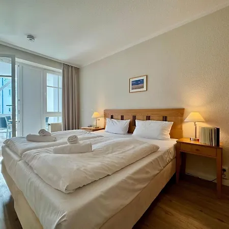 Apartment Stilvoll Eingerichtete Mit Grossem Balkon In *